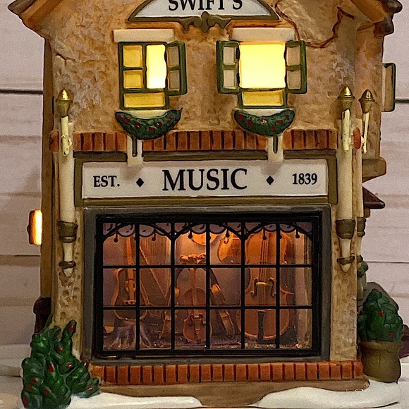 DEPARTMENT 56 - Swifts Stringed Instruments - Heritage Village - Dickens Village - Picture 3 of 12